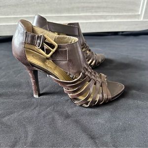 Women's Heels - very pretty, good condition